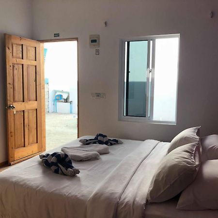 Lily Rest Maldives Maafushi Exterior foto
