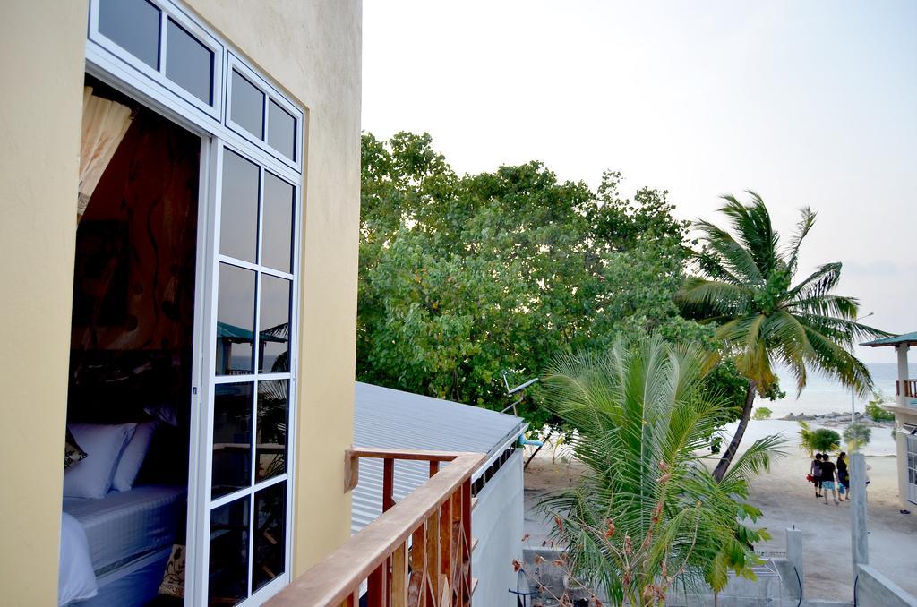 Lily Rest Maldives Maafushi Exterior foto