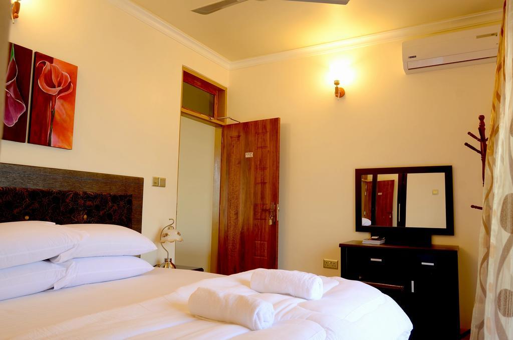 Lily Rest Maldives Maafushi Exterior foto