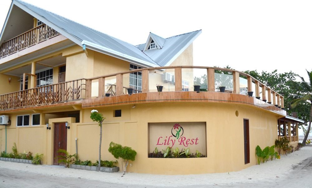Lily Rest Maldives Maafushi Exterior foto