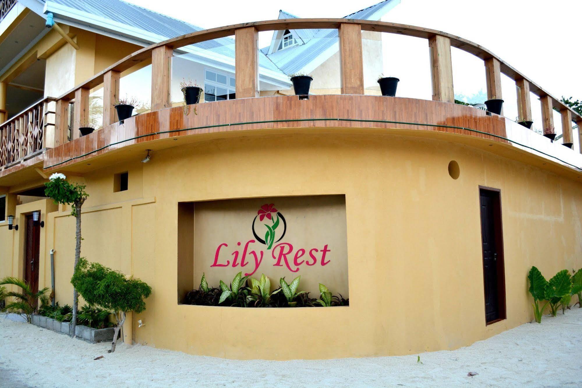 Lily Rest Maldives Maafushi Exterior foto